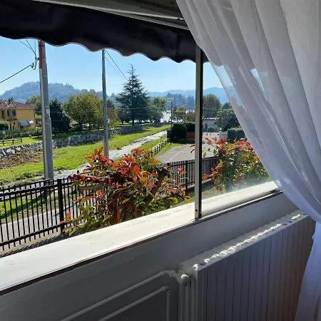 The Beach - Large Apartment With Private Beach Pettenasco Exterior photo