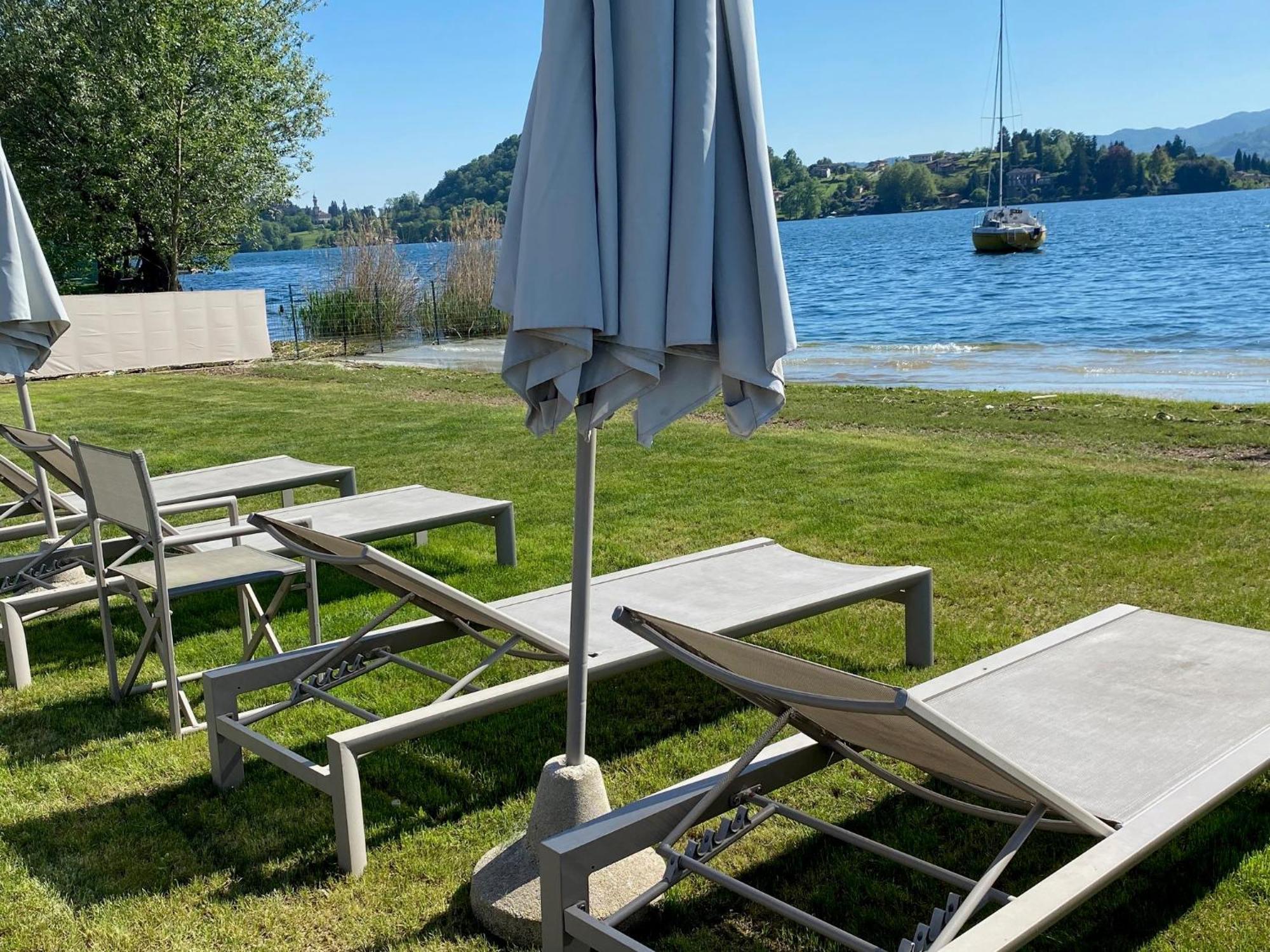 The - Large With Private * Pettenasco